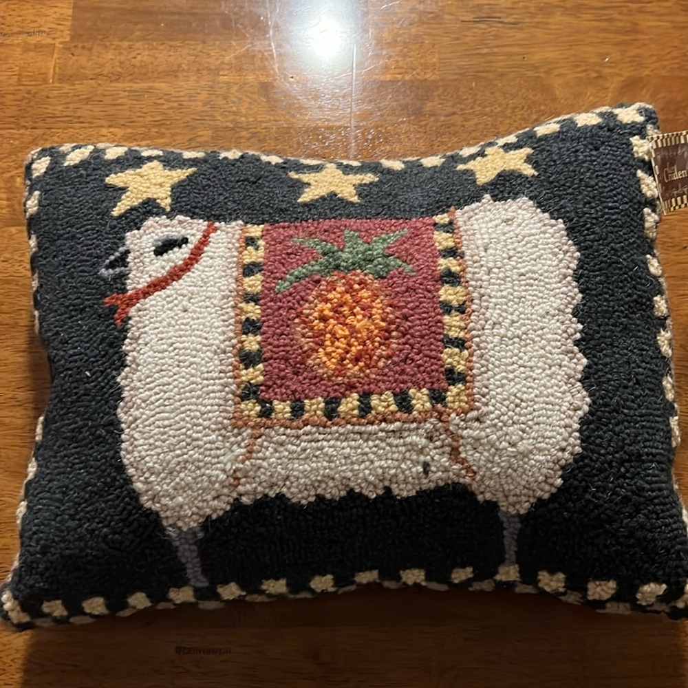 Peking Handicraft by Karen Cruden welcome Sheep Hooked Pillow